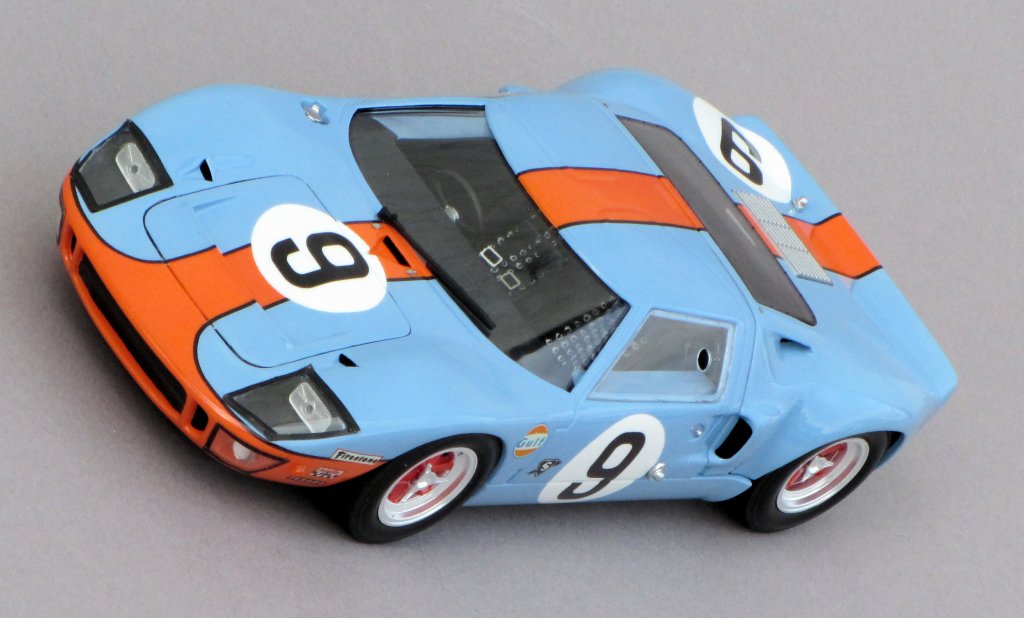 Pic:Ford GT40 1968